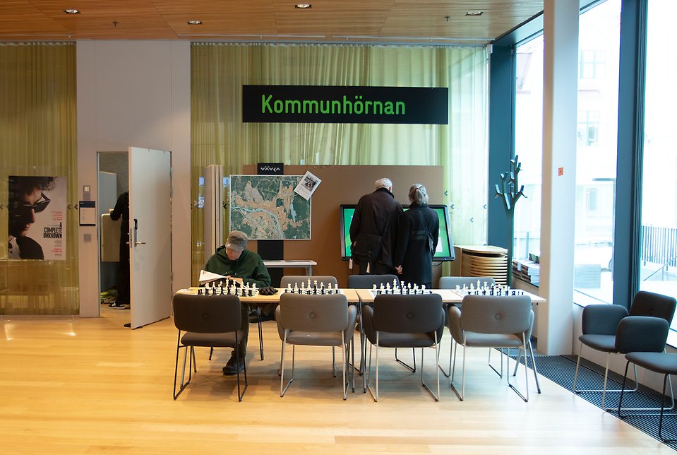 I Kommunhörnan finns information och utställningar.