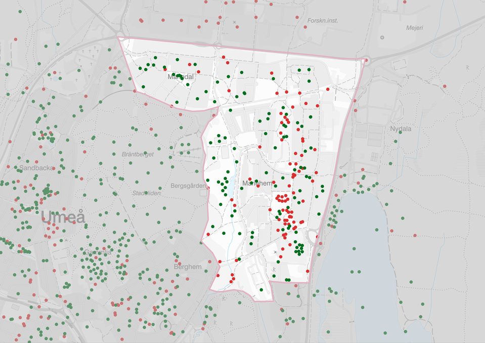 Karta 2: Kartillustration över Marieområdet som visar var invånarna i Umeå tycker det finns trivsamma och otrivsamma platser. Relativt jämn fördelning av gröna och röda punkter i området. De gröna tenderar att vara utspridda över hela området, medan de röda mest är koncentrerade i de centrala delarna.